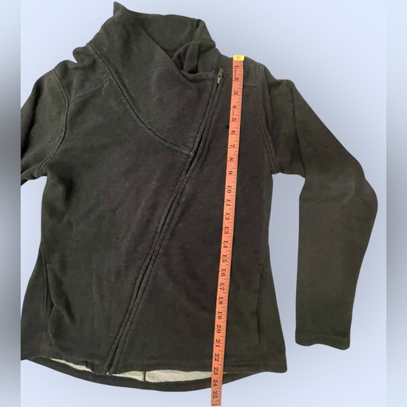 Puma Jacket - Picture 2 of 9